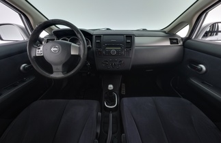 Nissan Tiida vaihtoauto