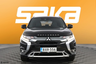 Mitsubishi Outlander PHEV vaihtoauto