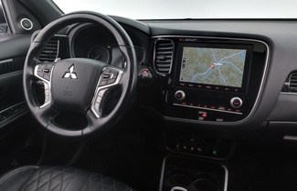 Mitsubishi Outlander PHEV vaihtoauto