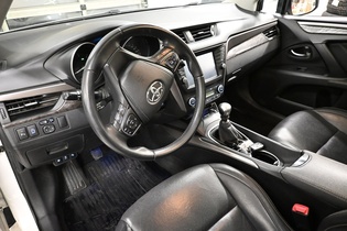 Toyota Avensis vaihtoauto