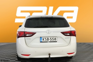 Toyota Avensis vaihtoauto