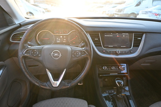 Opel Grandland X vaihtoauto