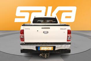 Toyota Hilux vaihtoauto