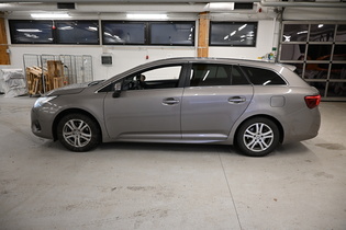 Toyota Avensis vaihtoauto