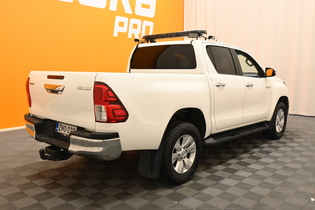 Toyota Hilux vaihtoauto