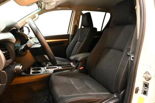 Toyota Hilux vaihtoauto