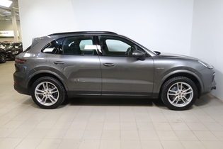 Porsche Cayenne vaihtoauto