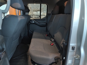 Nissan Navara vaihtoauto