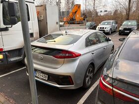 Hyundai IONIQ hybrid vaihtoauto