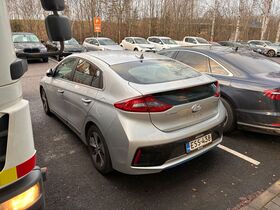 Hyundai IONIQ hybrid vaihtoauto
