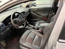 Hyundai IONIQ hybrid vaihtoauto