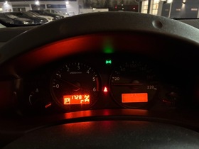 Nissan Navara vaihtoauto