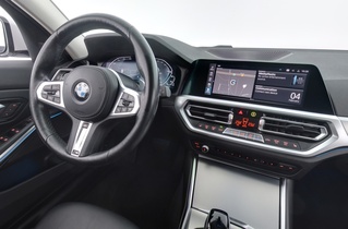 BMW 330 vaihtoauto