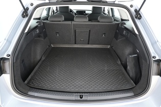 SEAT Leon Sportstourer vaihtoauto