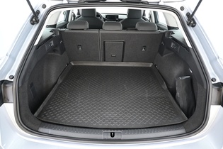 SEAT Leon Sportstourer vaihtoauto