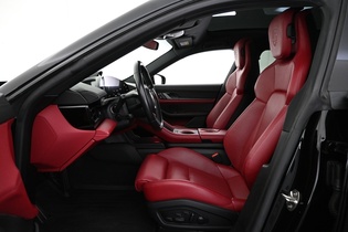 Porsche Taycan vaihtoauto