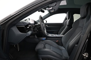 Porsche Taycan vaihtoauto