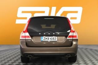 Volvo V70 vaihtoauto