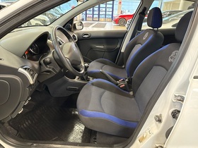 Peugeot 206 vaihtoauto