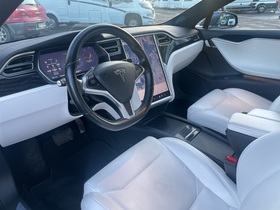 Tesla Model S vaihtoauto