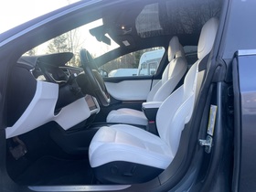 Tesla Model S vaihtoauto