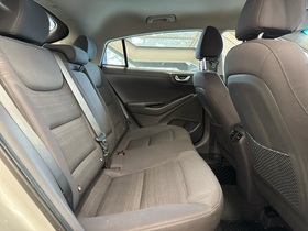 Hyundai IONIQ hybrid vaihtoauto