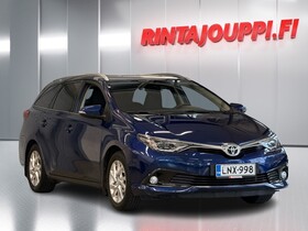 Toyota Auris vaihtoauto