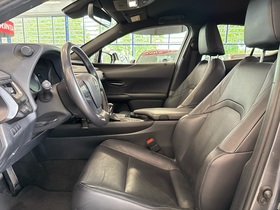 Lexus UX vaihtoauto