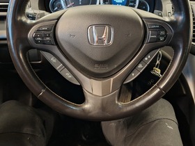 Honda Accord vaihtoauto