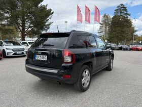 Jeep Compass vaihtoauto