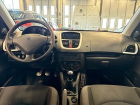 Peugeot 206 + vaihtoauto