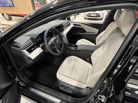 Toyota Camry vaihtoauto