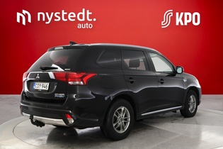 Mitsubishi Outlander PHEV vaihtoauto