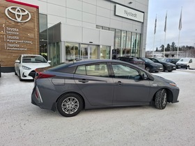 Toyota Prius Plug-in vaihtoauto