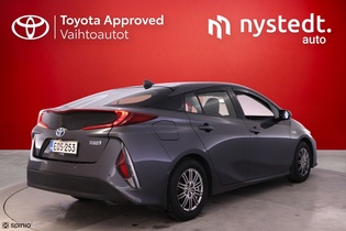 Toyota Prius Plug-in vaihtoauto