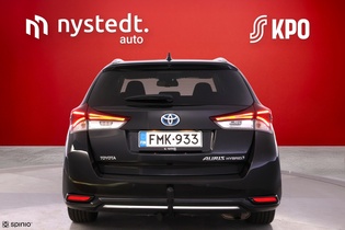Toyota Auris vaihtoauto