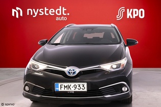 Toyota Auris vaihtoauto