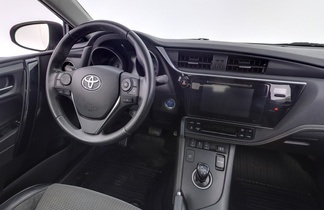 Toyota Auris vaihtoauto