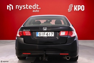 Honda Accord vaihtoauto