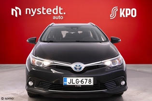 Toyota Auris vaihtoauto
