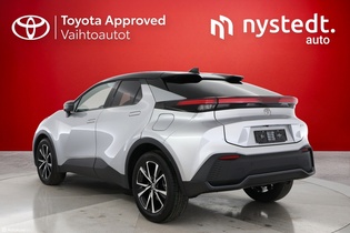 Toyota C-HR vaihtoauto