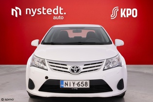 Toyota Avensis vaihtoauto