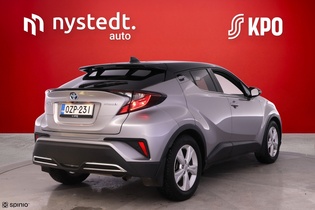 Toyota C-HR vaihtoauto