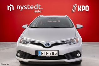 Toyota Auris vaihtoauto