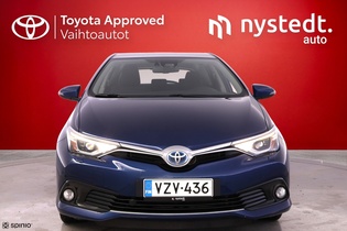 Toyota Auris vaihtoauto