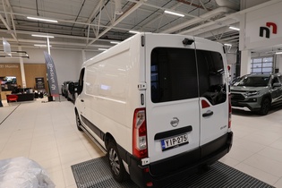 Nissan NV400 vaihtoauto