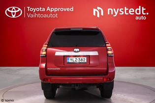 Toyota Land Cruiser vaihtoauto