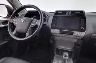 Toyota Land Cruiser vaihtoauto