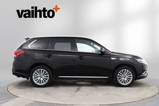 Mitsubishi Outlander PHEV vaihtoauto