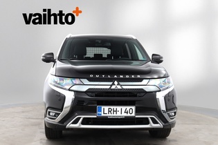 Mitsubishi Outlander PHEV vaihtoauto